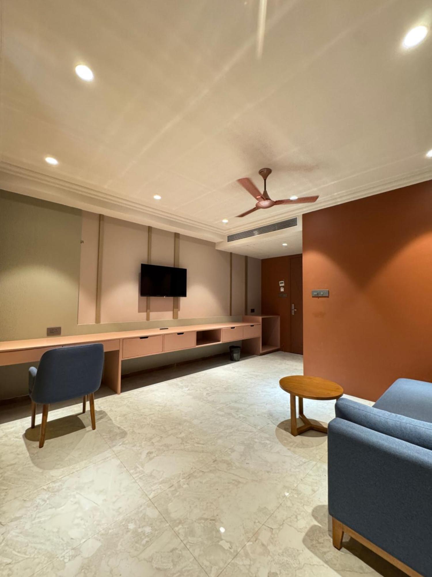 Hotel Shagun Farm Rāipur Eksteriør bilde